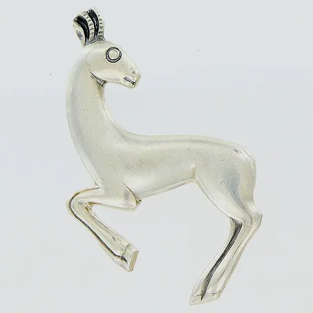Brosch, Rådjur, 26x40mm, Guldvaruaktiebolaget G. Dahlgren & Co Ab, Malmö, år 1951, 830/1000 silver Vikt: 5,6 g