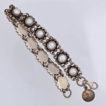 Armband, KumKum, odlade sötvattenpärlor, 19,2cm,bredd 12mm, 925/1000 silver Vikt: 28,4 g