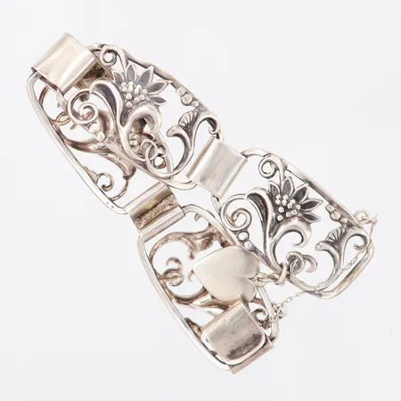 Armband, innermått 15cm, bredd:10-19mm, hänge 22mm, säkerhetskedja, silver 830/1000 Vikt: 18,8 g