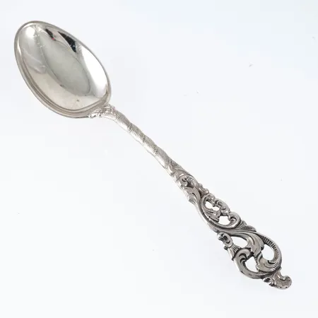 Tolv kaffeskedar i silver (830/1000). De är 11,5 cm långa och väger 129,0g. 