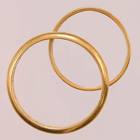 2 Ringar, gravyr, 23K 8,2g.