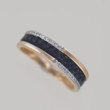 Ring med diamanter 0,01ct,x16 + svarta stenar, Ø 16¾ mm, bredd 4,9 mm,14K Vikt: 2,3 g