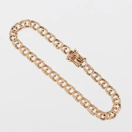 Armband Bismarck, slitage, längd ca 17.5 cm, bredd 5.2 mm, 18k. Vikt: 8,9 g