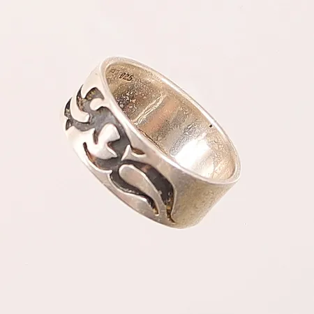Ring, Ø19, bredd: 8,5mm, Guldfynd, 925/1000 silver Vikt: 6,5 g