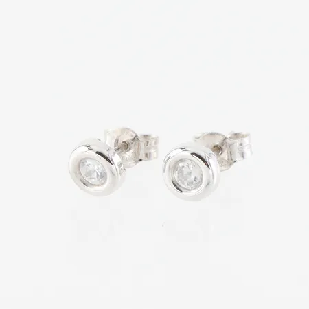 Örhängen paret, vitguld, diameter ca 5.5 mm, 18k. Vikt: 0,6 g