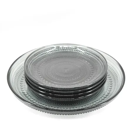 Iittala Kastehelmi, 1 rökfärgat fat, Ø25 cm, 4 rökfärgade assietter, Ø17 cm. Skickas med postpaket.