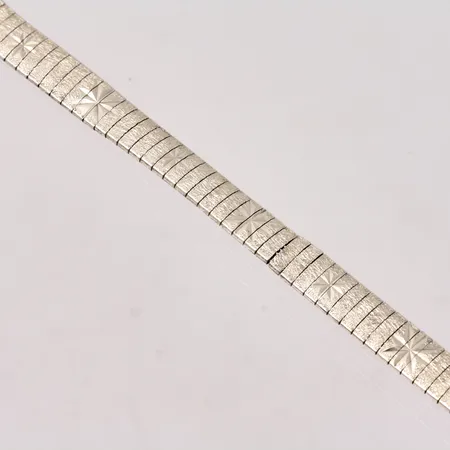  Armband i silver, 19,5cm, bredd 6mm, 835/1000, vikt 10,73g.