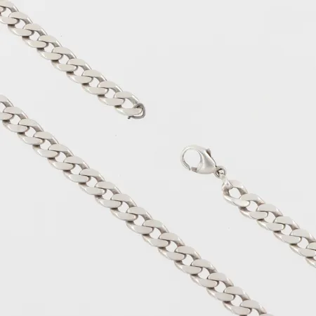 Collier Pansar, längd ca 54 cm, bredd 7.9 mm, silver 925/1000. Vikt: 60 g