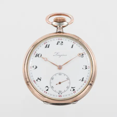 Fickur Longines, diameter ca 5 cm, tickar igång men ej funktionstestad, silver.