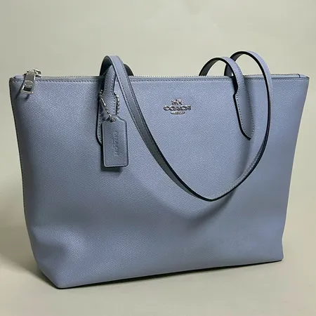 Väska, Coach, större modell, ljusblått läder, 31 x 25 x 13cm, handtag, smutsig insida
