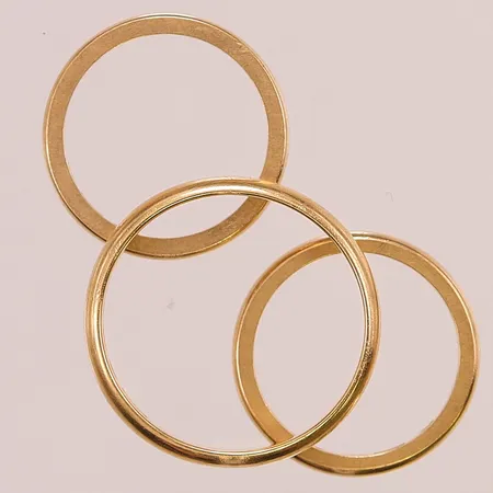 3 Ring, gravyr, 18K 13,5g.