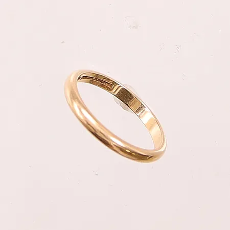Ring, slät, Ø18, bredd: 2,6mm, 18K, 2,9g.