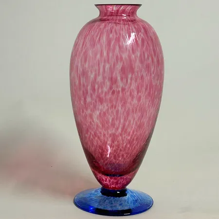 Vas, Lindshammar Sweden, höjd 20cm, etikettmärkt Skickas med postpaket.