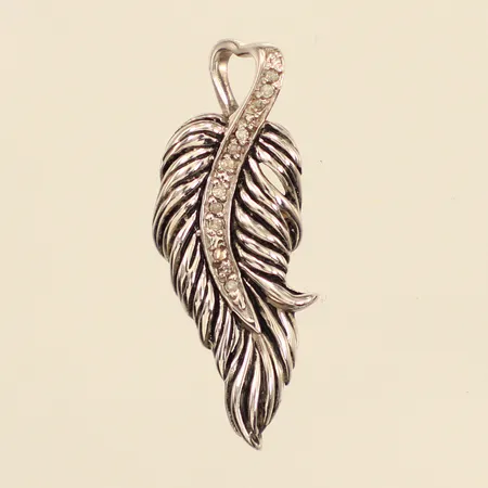 Hänge med markasiter, ca 27mm, bredd ca 10mm, 925/1000 silver Vikt: 1,7 g