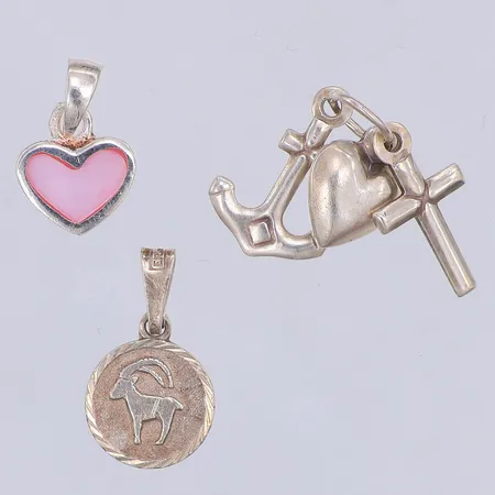 3 Hängen, hjärta, tro, hopp & kärlek, stenbocken, 12/18/16mm, 925/1000 silver Vikt: 2,9 g