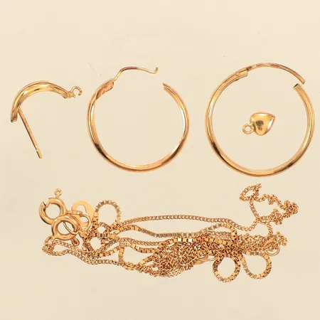 Diverse guld, defekt, 18K  Vikt: 3,9 g