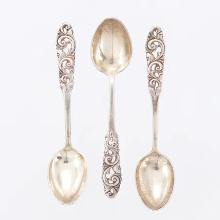Tre moccaskedar, 9,5cm, silver 830/1000 Vikt: 24,6 g
