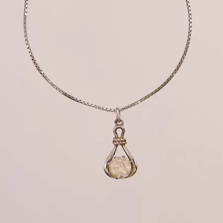 Kedja med hänge, 40cm, vit sten, 830/1000 Silver 5,7g.