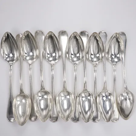 12 matskedar, modell Svensk rund, 18,5cm, GAB, 830/1000 silver Vikt: 467,8 g
