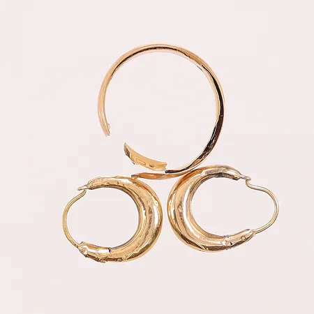 Diverse guld, defekt, 18K, 3,4g.