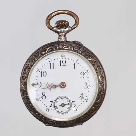 Fickur s.k. mormorsur Ø35mm, remontoir manuell uppdragning, mönstrat, ställknapp, ca år 1900, silver 800/1000 35,4g 