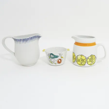 Kanna Rörstrand, Canaria, höjd ca 13cm, karott Rörstrand, Granada, Øca 10,5cm, höjd: ca7cm, kanna Gustavsberg, Amulett, höjd ca 15cm Skickas med postpaket.