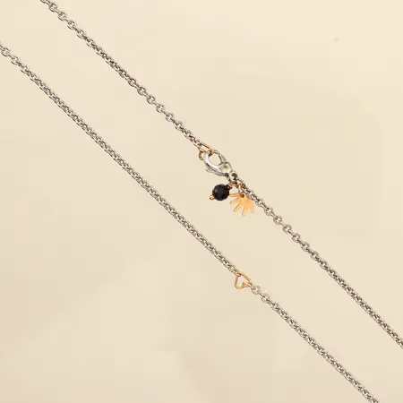 Collier, längd 89cm, bredd 2,3-4,3mm, tvåfärgat, design Hand, 18K  Vikt: 16,3 g