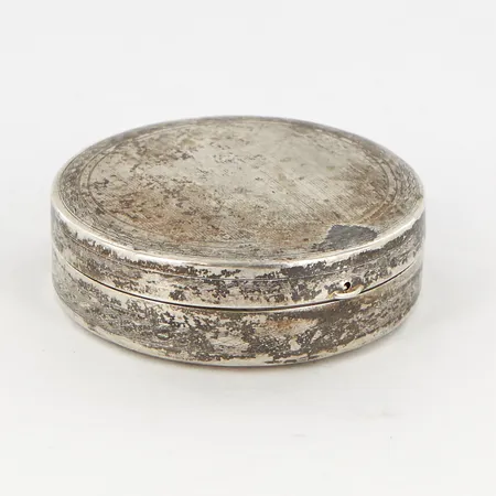 Dosa, Ø48mm, höjd 15mm, förgylld insida, skev, importstämplad, 830/1000 Silver  Vikt: 19,8 g