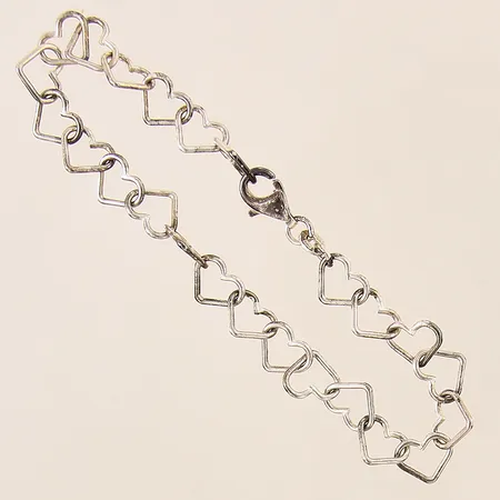 Armband med genombruten dekor, hjärtan, längd 18,5cm, bredd 9mm, GHA, silver 925/1000 Vikt: 5,8 g