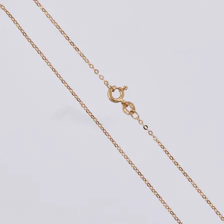 Kedja längd ca 46cm, bredd ca 1mm, 18K Vikt: 1,8 g