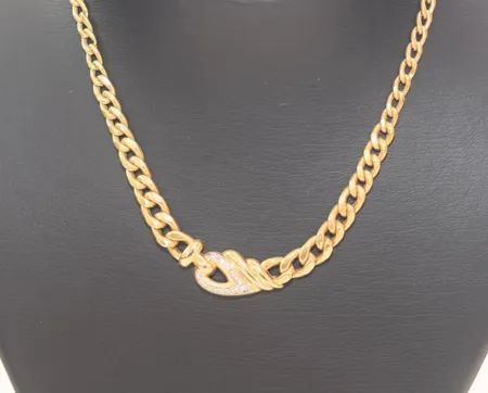 Collier med diamanter 0,21ct i set, längd 43 cm bredd 6-12 mm,18k Vikt: 28,2 g