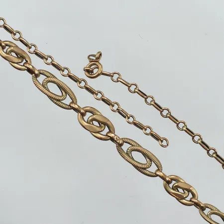 Collier, längd 45cm, defekt, 8K  Vikt: 4,6 g
