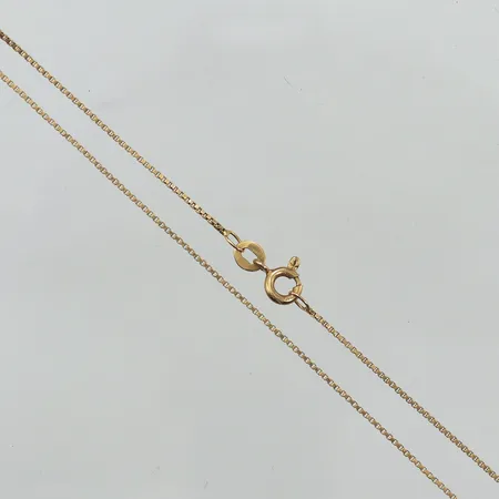 Kedja Venezia, längd 47cm, bredd 0,8mm, 18K  Vikt: 2,6 g