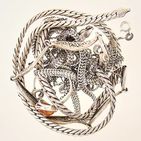 Diverse silversmycken, sten, skeva/buckliga, trassliga, av/defekt, silver 925/1000 Vikt: 64,5 g