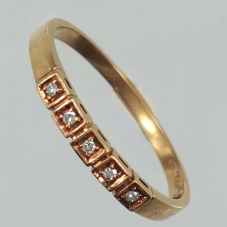 Ring diamanter, 5x ca 0,001ct, stl 19cm, bredd 2,7mm, 18K  Vikt: 1,8 g