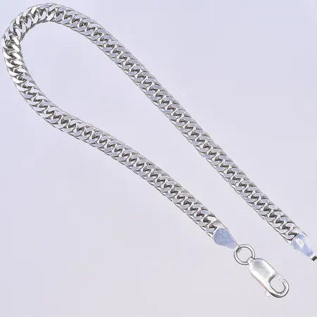 Armband, längd 21 cm, bredd 5 mm, silver 925/1000. Vikt: 11 g