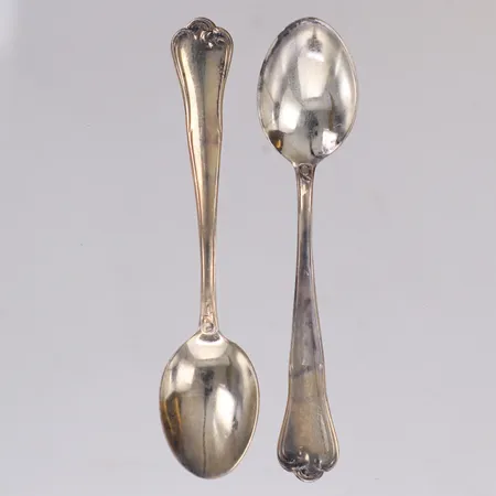 2 mockaskedar, längd 9,5cm, silver 830/1000 Vikt: 15 g