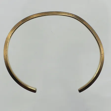 Armring, Icon Cuff, Skultuna, design Kajsa Avila, innermått ca 48x62mm, förgylld mässing, missfärgat. 