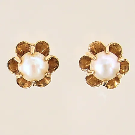 Ett par örhängen med odlade pärlor, Ø8mm, 18K Vikt: 2,2 g