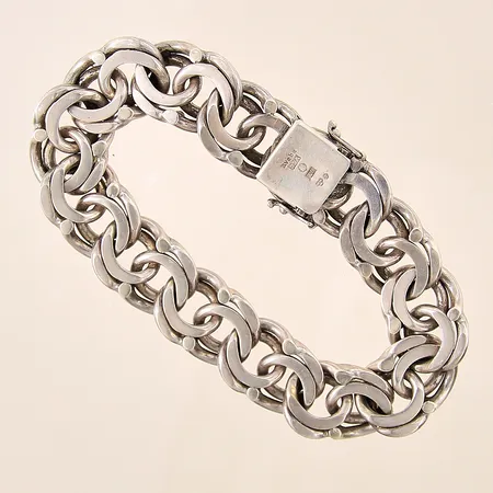 Armband Bismarck, längd 19cm, bredd 14mm, glapp i låset, silver 830/1000 Vikt: 55,9 g