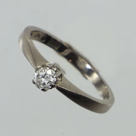 Ring, diamant ca0,20ct, stl 17½, bredd 4,1mm, Lindberg Juvelerare Tage, år 1967, 18K  Vikt: 3,4 g