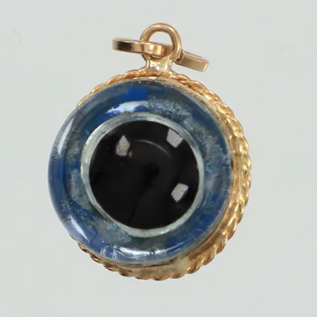 Hänge, öga, längd inkl ögla ca 15mm, bredd ca 12mm, defekt, ostämplad, 14K Vikt: 2,1 g