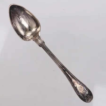 Sked, längd 15,5cm, år 1820, bucklor, vapensköld, silver 830/1000 Vikt: 24,5 g