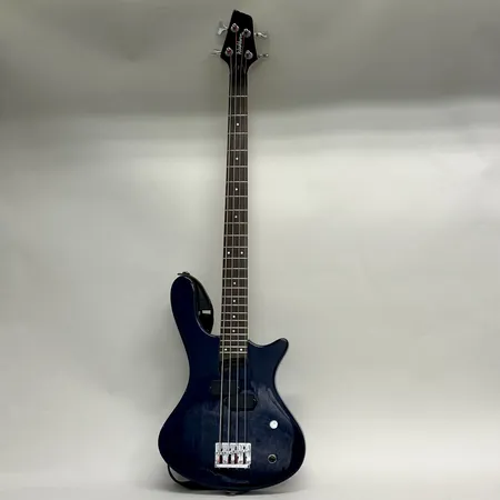 El-bas Washburn T12, Taurus serienr 070700650, mörkblå, mjukt fodral Vikt: 0 g Skickas med Bussgods eller PostNord