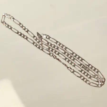 Halskedja Figaro, längd ca 43,5cm, bredd 4-5mm (defekt, missfärgad, saknar lås) 925/1000- Silver, 13,2g Vikt: 13,2 g