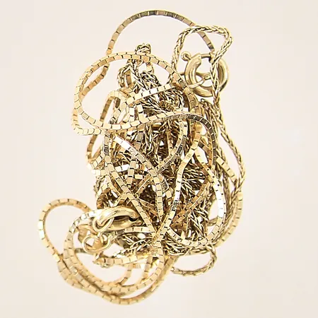 Kedjor 2st, av/defekta, 14K Vikt: 4,5 g