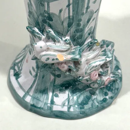 Figurin, Förår, formgivare Björn Wiinblad, ur serien De fyra årstiderna, Danmark, M20, monogramsignerad, daterad -86, höjd ca 34,5cm, etikettmärkt, fajans, nagg/avslag på baksidan vid hatt samt på sidan på fågel, inköpskvitto från Rambusch år 1986 Vikt: 0 g Skickas med postpaket.