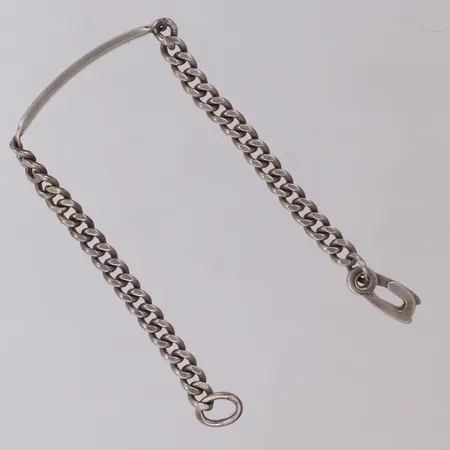 Armband med namnbricka, längd 19cm, bredd 6,1mm, silver 830/1000 Vikt: 14,4 g