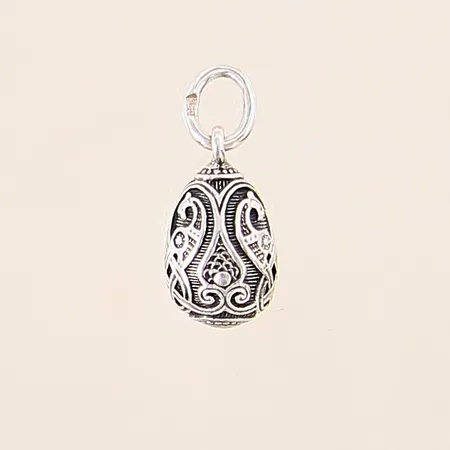 Hänge med mönstrad dekor, 19x8,3mm, silver 925/1000 Vikt: 4,4 g