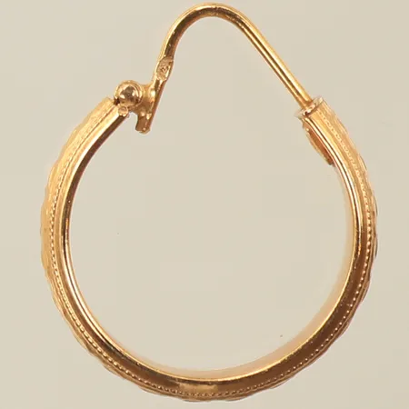 Udda örhänge med mönster, längd ca 20mm,  bredd, 1-4mm, 18K, 1,5g 